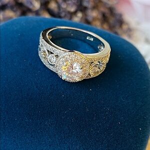 Elegant Silver CZ Ring Size 6